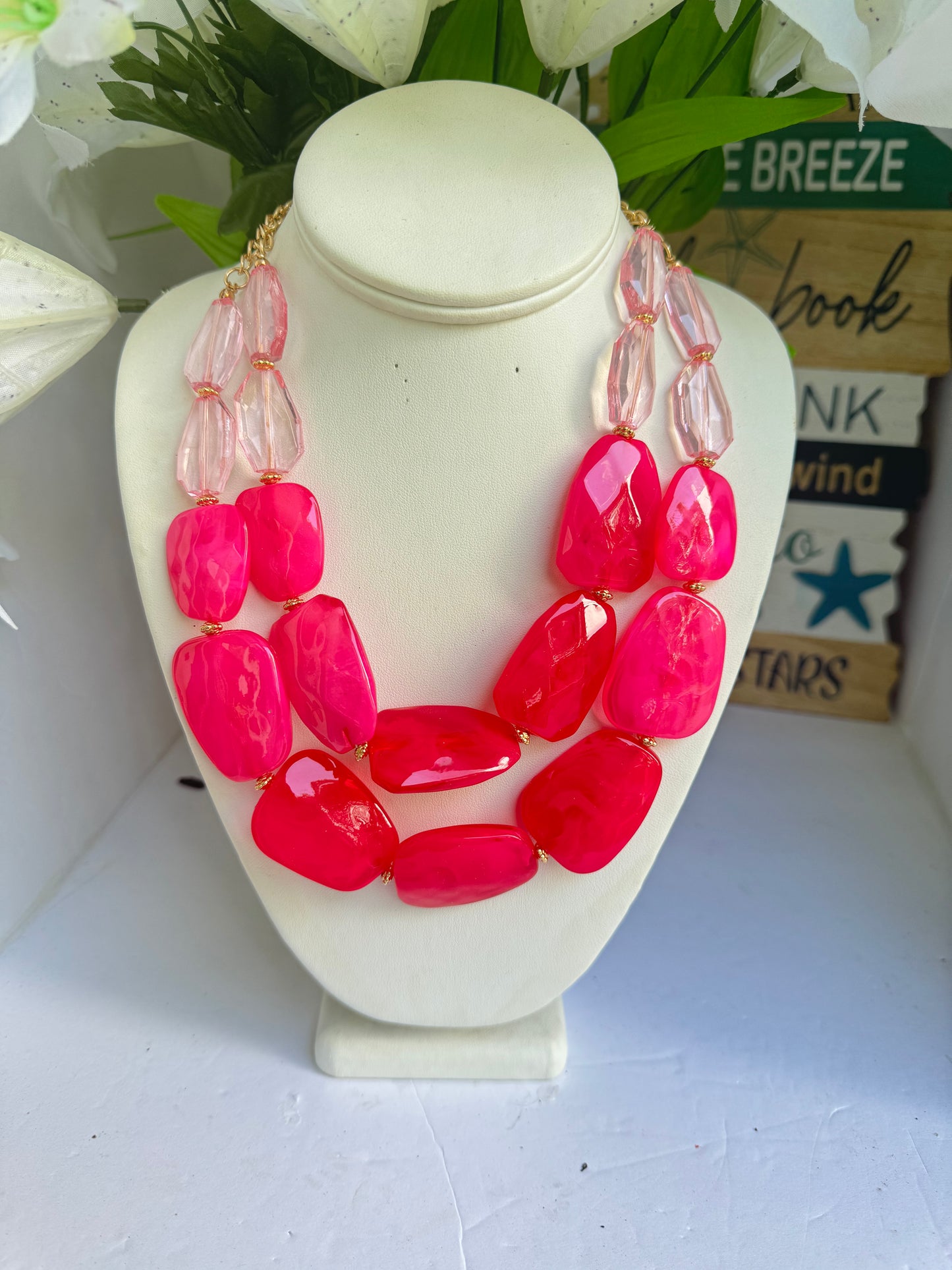 PINK MONTY NECKLACE