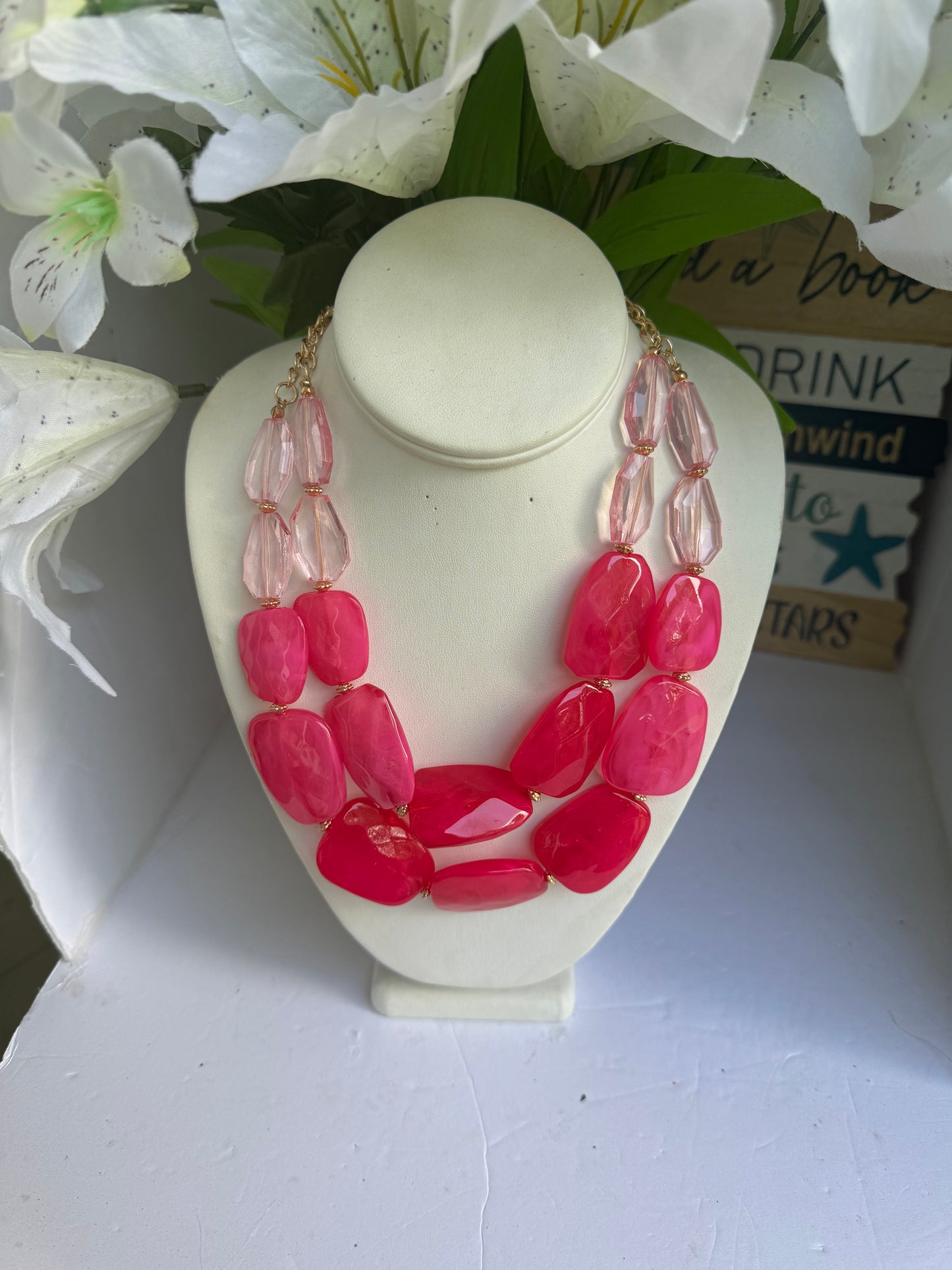 PINK MONTY NECKLACE