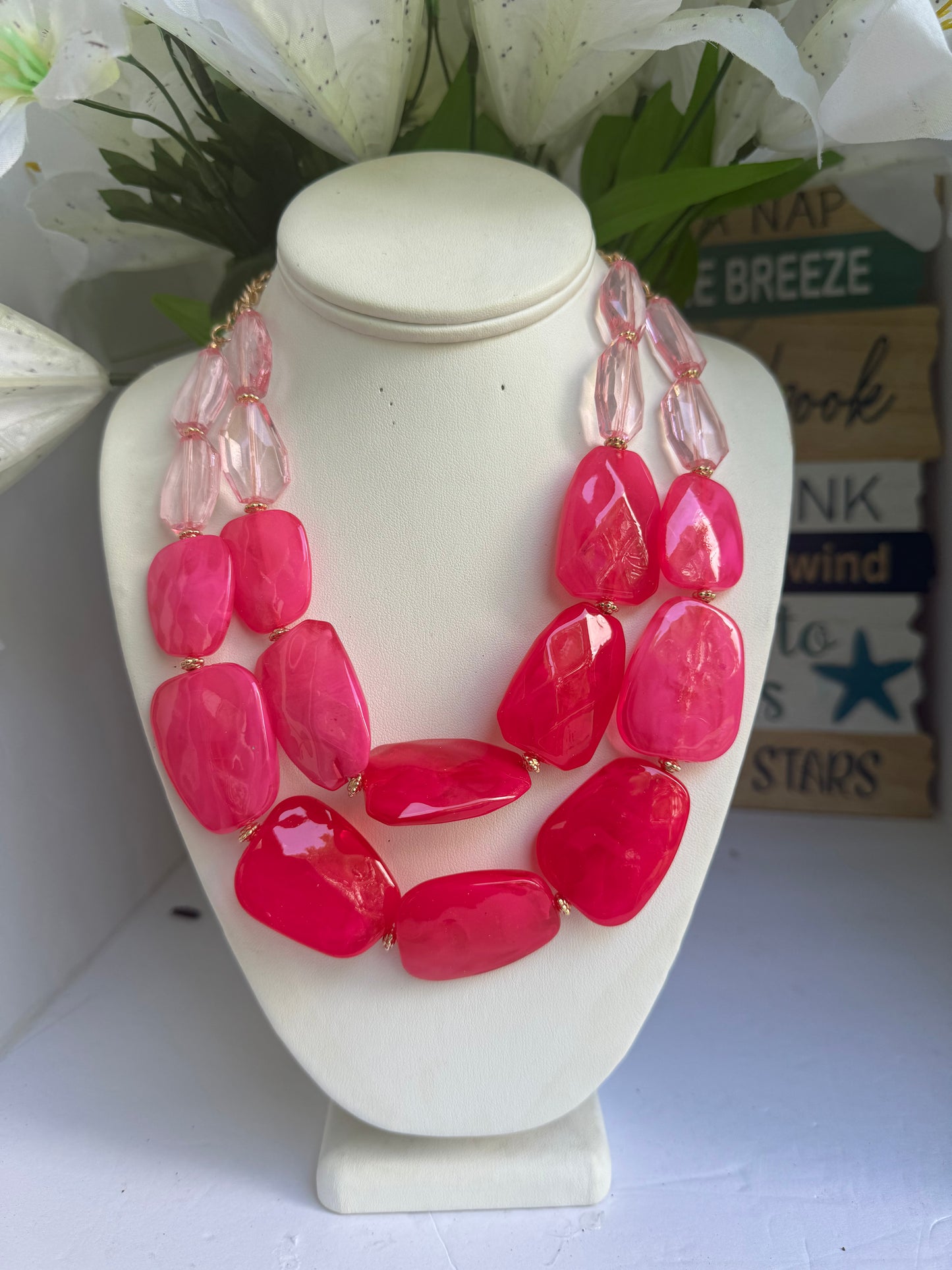 PINK MONTY NECKLACE