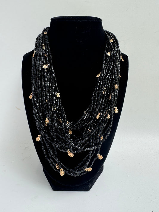 Desh Black Gold Aesthetic Necklace