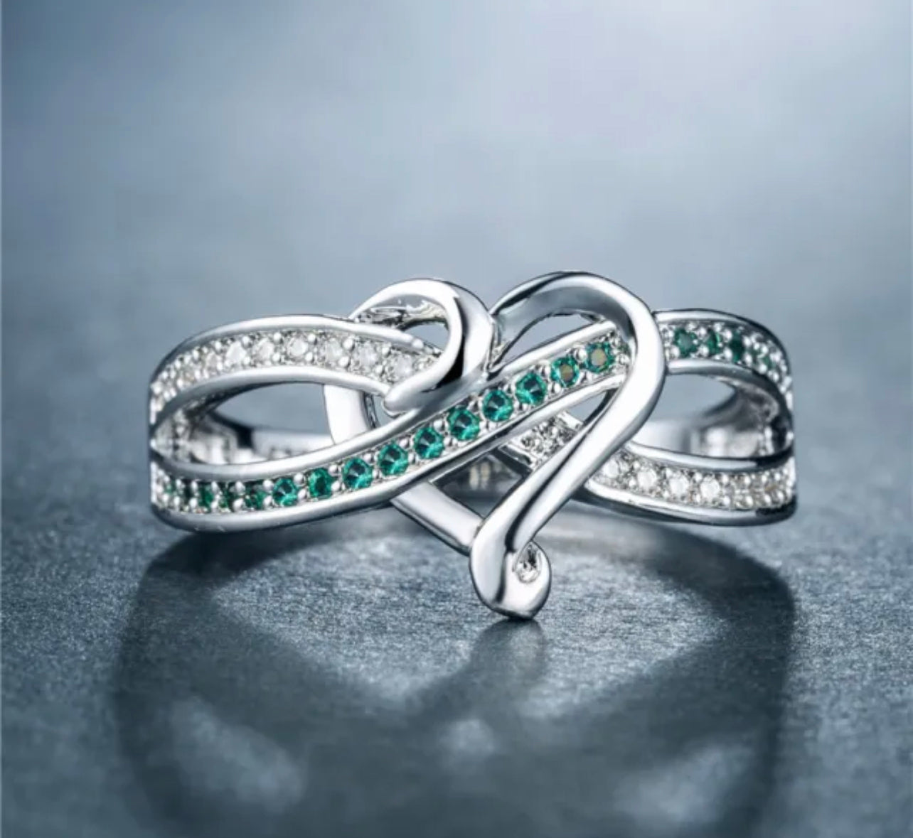 PUNJAB BRIDAL EMERALD HEART RING