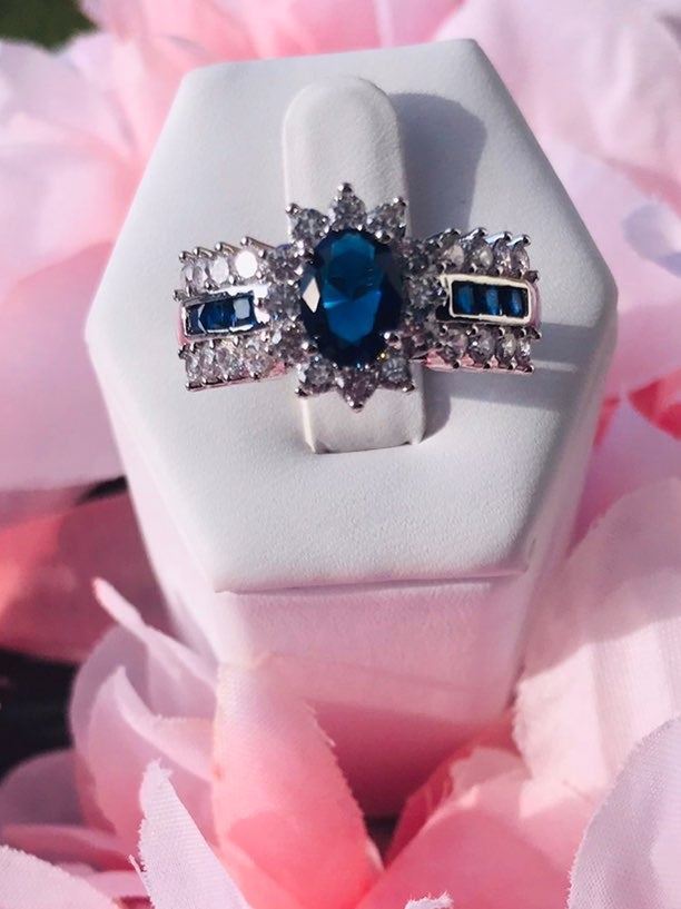 ELIFA BRIDAL BLUE SAPPHIRE RING